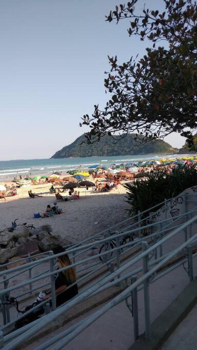 Apto Praia Do Tombo Guaruja Ngoại thất bức ảnh