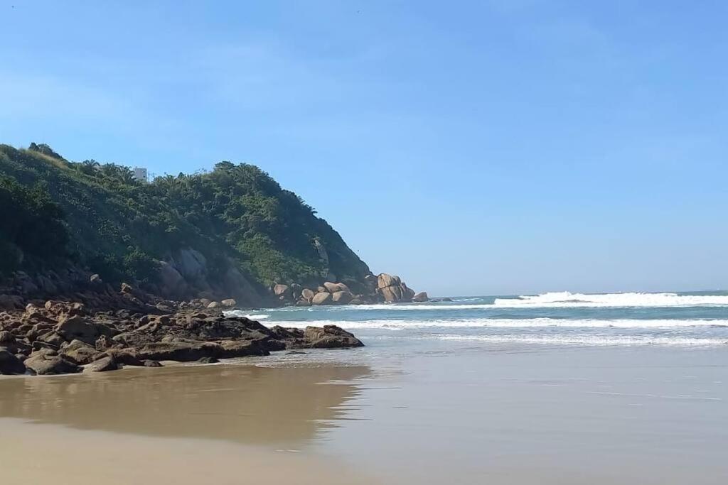 Apto Praia Do Tombo Guaruja Ngoại thất bức ảnh