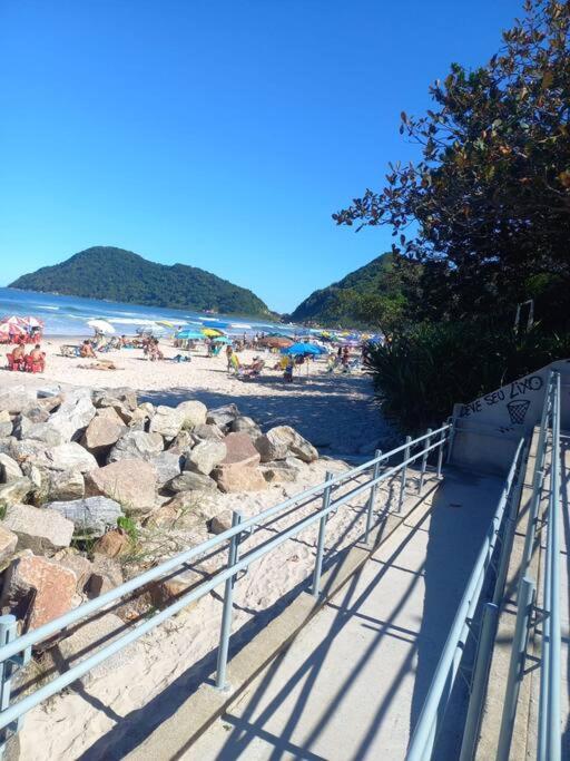 Apto Praia Do Tombo Guaruja Ngoại thất bức ảnh